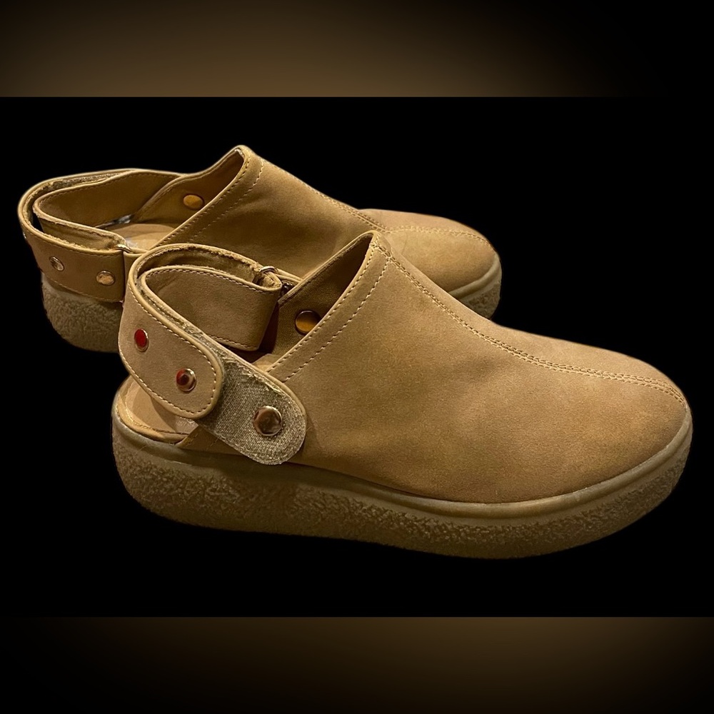 Rocket Dog Tan Mules